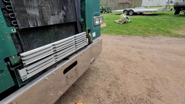 Sitting 25 years! Will it start? Freightliner cabover Big cam Cummins"Jolly Green Giant" смотреть онлайн