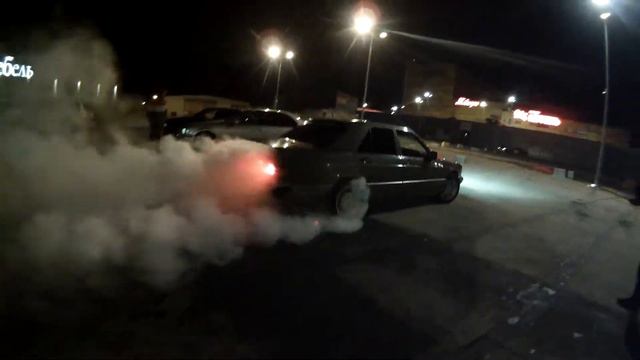 Mercedes-Benz 190E W201 BURNOUT