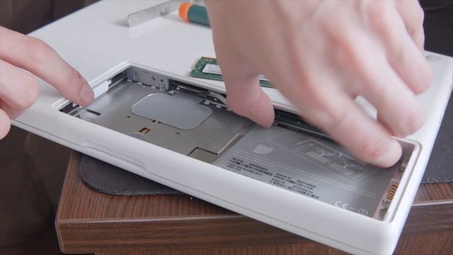 Пластиковый Macbook 2008 в 2017 году? смотреть онлайн