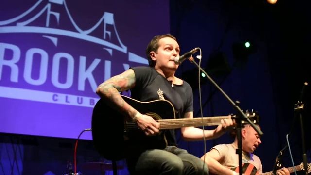 Дороги Меняют Цвет - А на улице мороз смотреть онлайн
