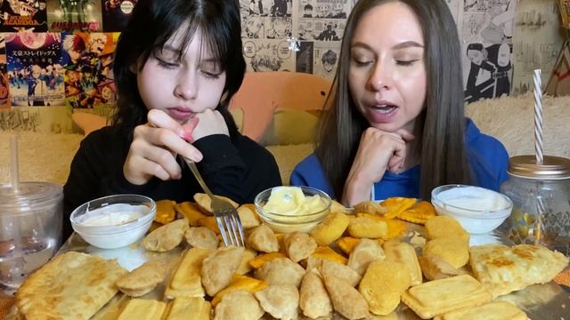 МУКБАНГ?ГОРЯЧАЯ ШТУЧКА/ЧЕБУРЕКИ/НАГГЕТСЫ/ЧЕБУПЕЛИ/ ЧЕБУПИЦЦА/ ПЕКЕРСЫ/ Отвечаем на вопросы/ MUKBANG смотреть онлайн