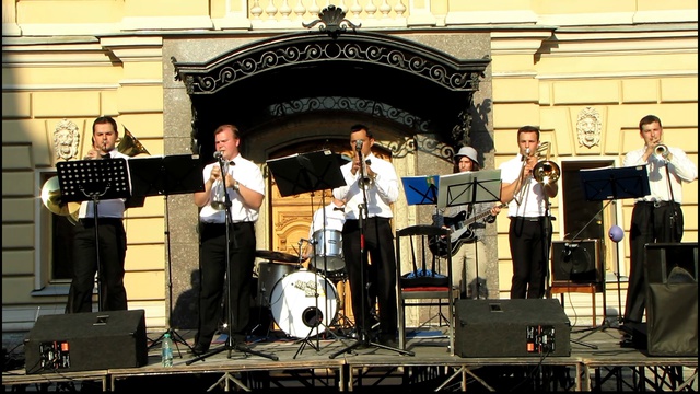  Olympic Brass смотреть онлайн