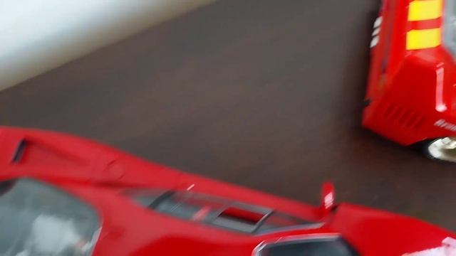 1/18 Ferrari F40. KK scale vs Burago смотреть онлайн