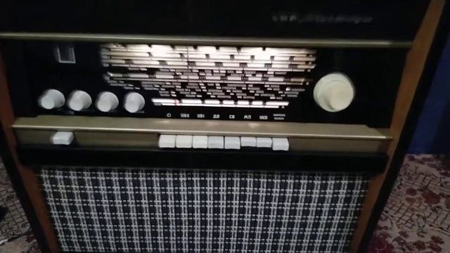 Радиола VEF RAPSODIJA, 1967 года рождения, после реставрации. смотреть онлайн