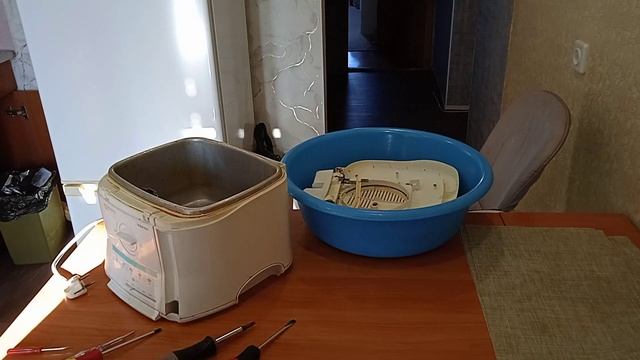 восстановление старой фритюрницы часть первая. разборка. смотреть онлайн
