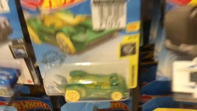 Hotwheels Hunting at ToysRUs Ayala Malls Manila Bay and SM Store SM City Bicutan смотреть онлайн