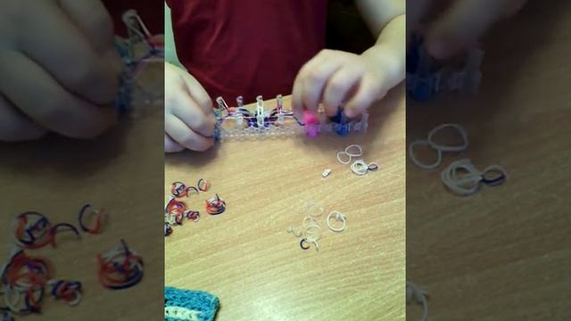 Плетем из резинок. Фреска меча из игры. Microsoft смотреть онлайн