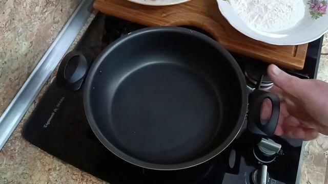 ЖАРЕНАЯ РЫБА. ДЯДЬКА РЫБАК НАУЧИЛ ВКУСНУЮ ЖАРИТЬ РЫБУ. смотреть онлайн