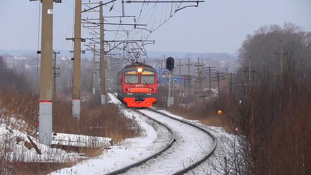 "Премьера". ЭД4М-0064 сообщением Нижний Тагил - Егоршино смотреть онлайн