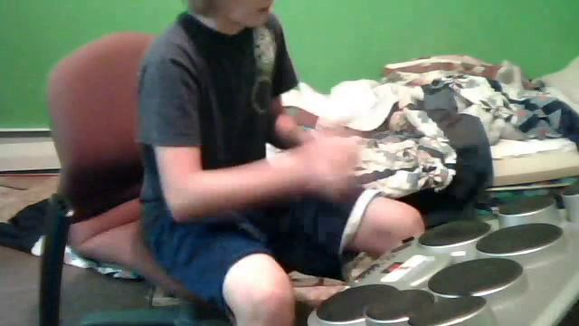 just testing the drum kit and the camera смотреть онлайн