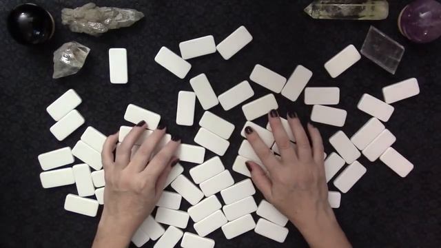 Divination Snapshot 1: Dominoes смотреть онлайн