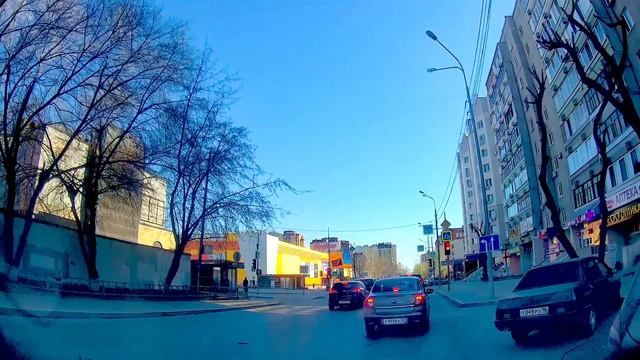 Движение на автомобиле по Тюмени до магазина на Фабричной и на Киевскую смотреть онлайн