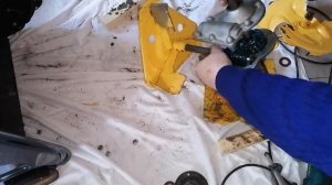 Ремонт редуктора снегоуборщика. Snow blower gear repair.