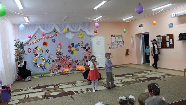 Шуточный танец "А ты меня любишь?" д/с "Теремок" п. Привольный смотреть онлайн