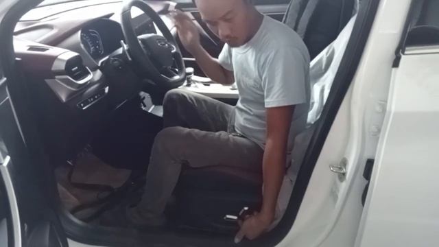 Geely coolray 2023 check Driver seat foward and reverse no function смотреть онлайн