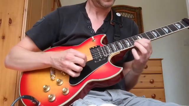 Hound Dog solo смотреть онлайн