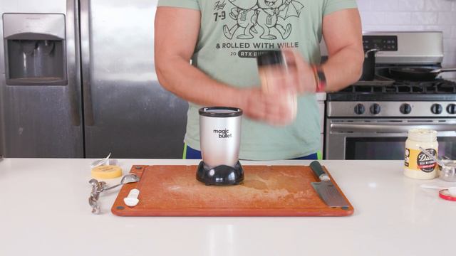Taco Bell Chicken Quesadillas | Pour Choices Kitchen смотреть онлайн