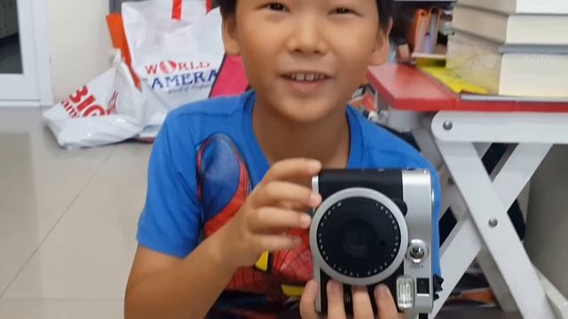 รีวิว Fuji instax mini90 แบบเข้าใจง่าย смотреть онлайн