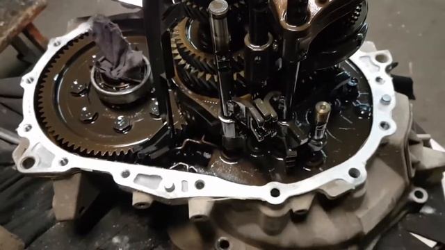 МКПП ЛАНСЕР 9 2005 г 1.6 БЕНЗИН ПОДРОБНАЯ И ЧЕСТНАЯ ПОШАГОВАЯ МЕТОДИКА РЕМОНТА смотреть онлайн