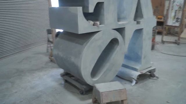 Restoring a Robert Indiana LOVE sculpture смотреть онлайн
