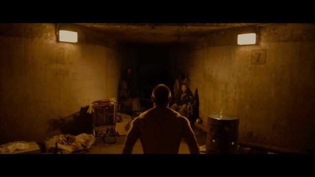 Glass Third Trailer смотреть онлайн