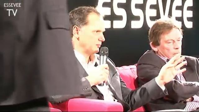 "Essevee FanTalk" met Carl Ballière, Kurt Vanryckeghem en Hans Gillhaus смотреть онлайн