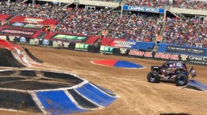 Monster Jam World Finals 21 XXI WINNING HIGH JUMP - Ryan Anderson Son-Uva Digger Orlando 2022
