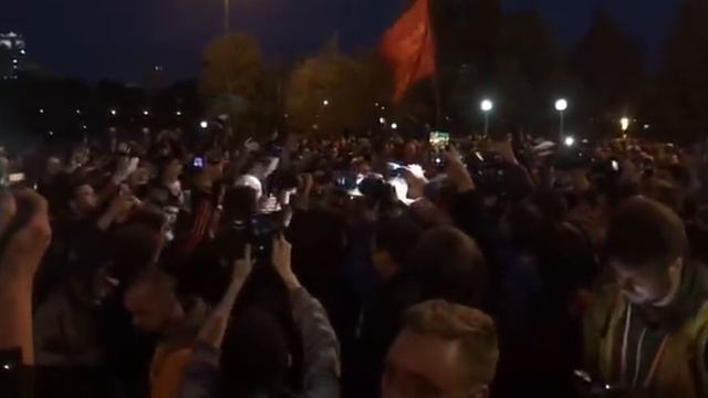 Высокинского выводят из сквера смотреть онлайн