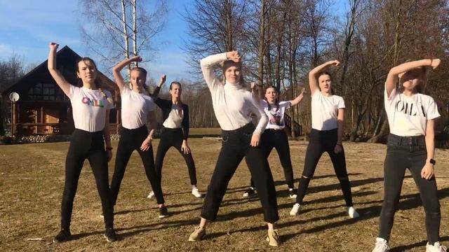 Флешмоб весенней смены от старших девочек в лагере Lovecamp! смотреть онлайн