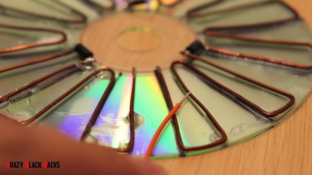 Солнечная батарея из CD дисков своими руками смотреть онлайн