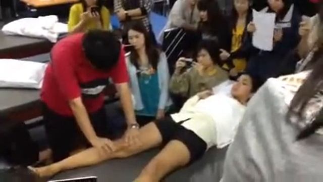 Stretching 3 смотреть онлайн