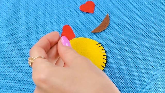 Как сделать петельный шов?. DIY Закладки своими руками.Школьные принадлежности. смотреть онлайн