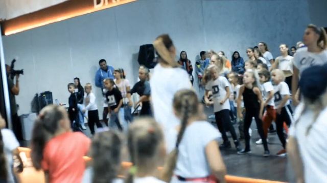 Drive Dance Schoo смотреть онлайн