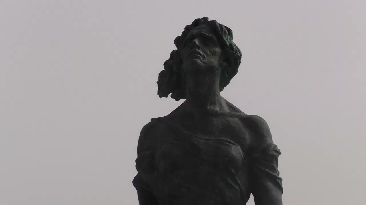 Мемориальный комплекс НЕ ЗАБУДЕМ, НЕ ПРОСТИМ, г Луганск смотреть онлайн