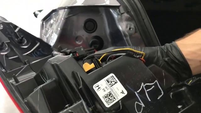 2018 Honda Accord Tail light Removal How to Remove Replace Install смотреть онлайн