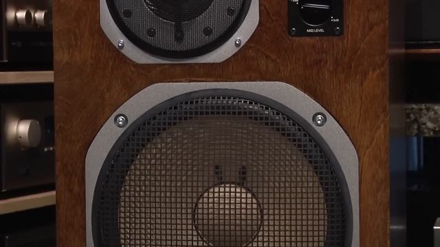 Black Sabbath - Iron Man on Yamaha NS-1000M oldplayer смотреть онлайн