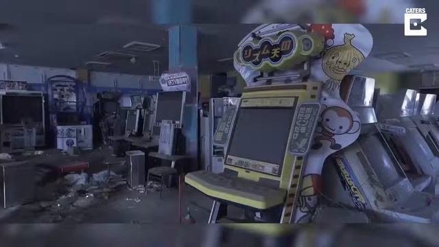 Urban explorer documents forbidden Fukushima red zone where an eerie video games hall смотреть онлайн