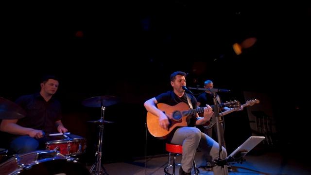 Работаешь на траке?  Тимофей Ильницкий.   Песня для дальнобойщиков.