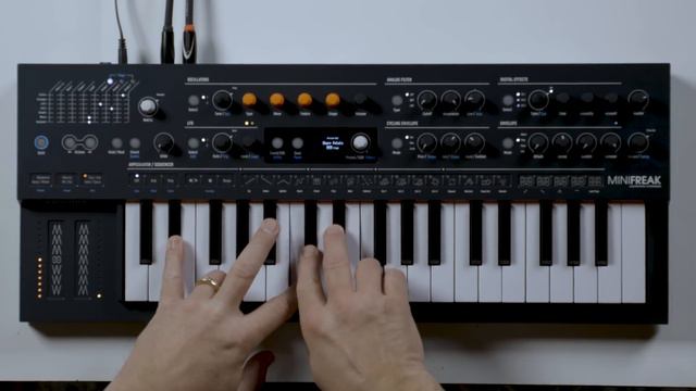 Arturia MiniFreak Synth | Sounds-only Freak-out – Daniel Fisher смотреть онлайн