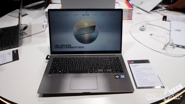 Gram 15 (2018) Hands On Review! World's Lightest Laptop! смотреть онлайн
