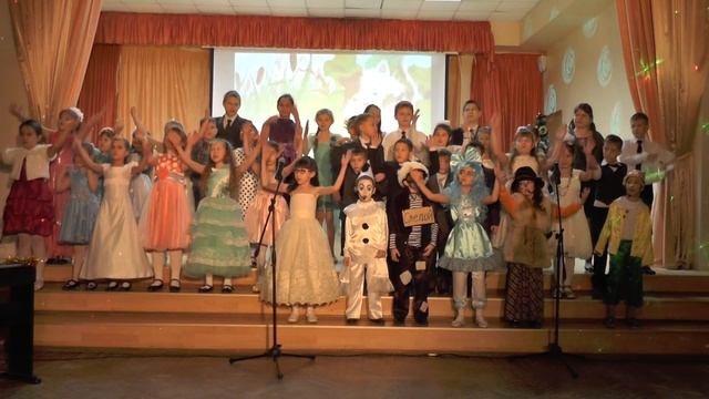 МЛАДШИЙ ХОР "ВДОХНОВЕНИЕ" "ПЕСНЯ О ВОЛШЕБНИКАХ" из К/ф "ПРИКЛЮЧЕНИЯ МАШИ И ВИТИ" смотреть онлайн