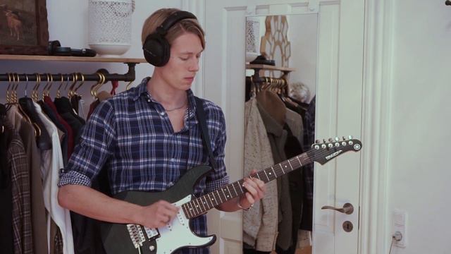 Lush soundscapes with Reface CS, CE-2w, JST Skybox, OB-E and more смотреть онлайн