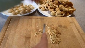 Как готовить печенья  орешки в орешнице на электрической плите.