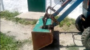 самодельный  фронтальный  погрузчик (кун) на минитрактор завершение.