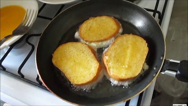 Гренки с яйцом.  Быстрый завтрак