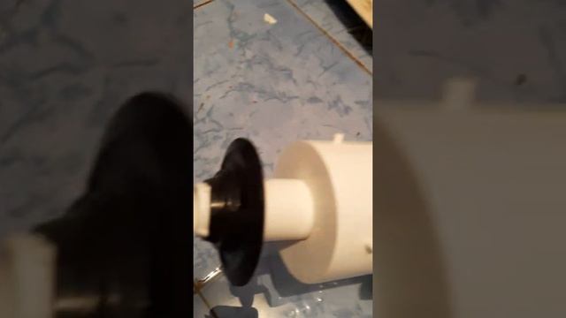 из бачка унитаза непрерывно льётся вода в унитаз, как устронить. смотреть онлайн