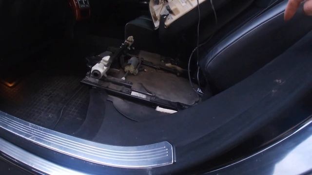 Как снять задние сиденья Mercedes W221 смотреть онлайн