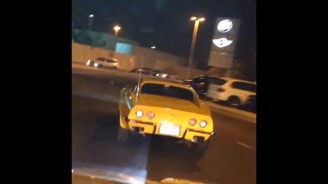 1973 Chevrolet Corvette Stingray C3 смотреть онлайн
