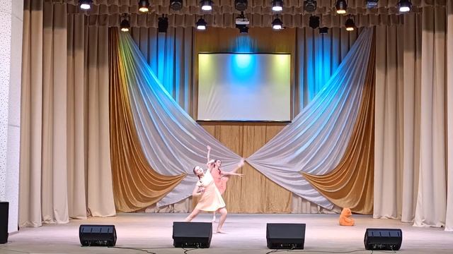 Дрожжецких Александра Хамурзина Ульяна Моя родная современный танец смотреть онлайн