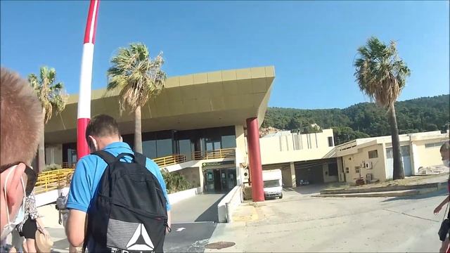Lot Warszawa - Rodos 07.2020, lotnisko, dojazd do hotelu смотреть онлайн